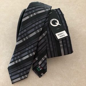 Plaid Necktie & Pocket Square Set